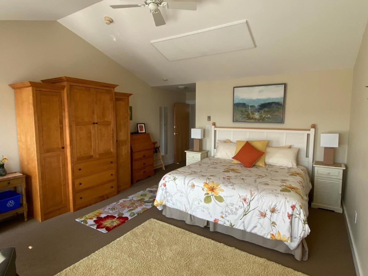 The Water'S Edge Inn & Gallery Baddeck Bagian luar foto