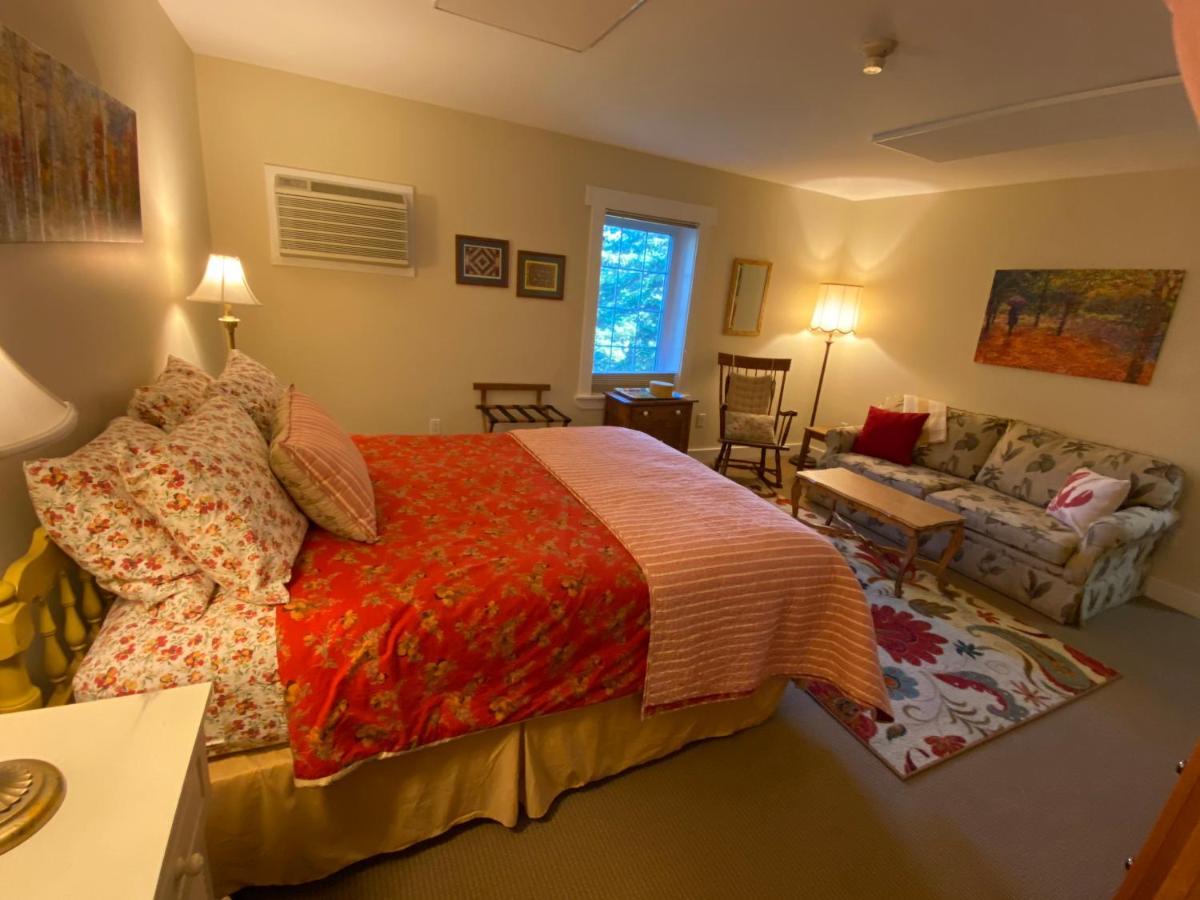 The Water'S Edge Inn & Gallery Baddeck Bagian luar foto