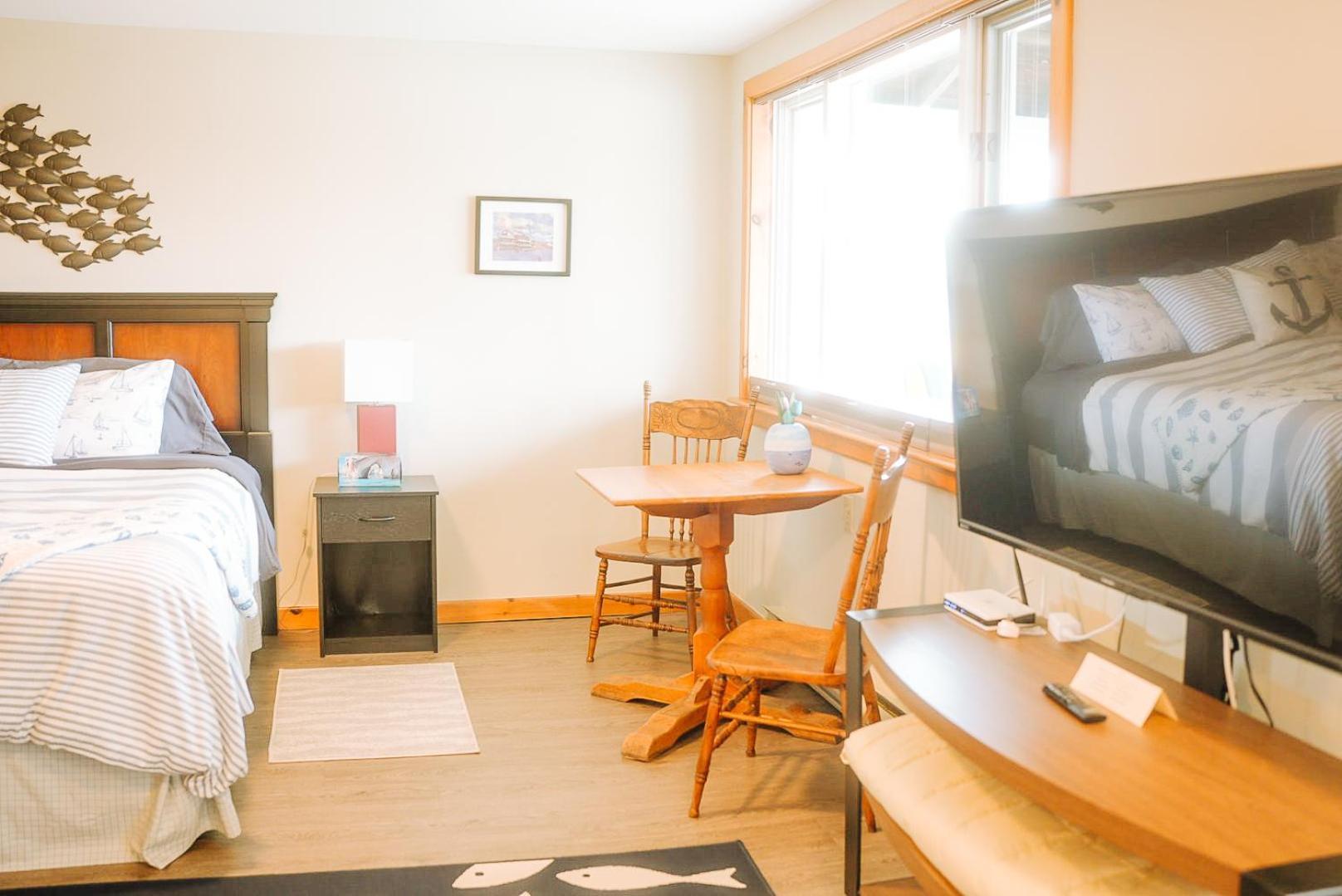 The Water'S Edge Inn & Gallery Baddeck Bagian luar foto