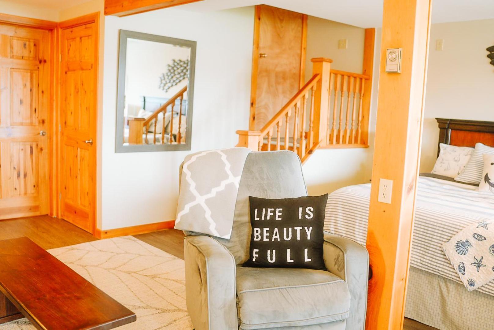 The Water'S Edge Inn & Gallery Baddeck Bagian luar foto