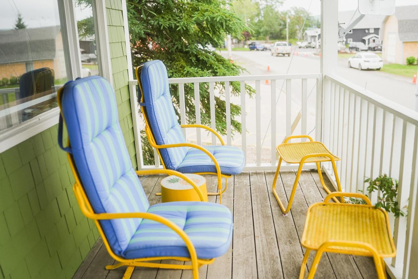 The Water'S Edge Inn & Gallery Baddeck Bagian luar foto