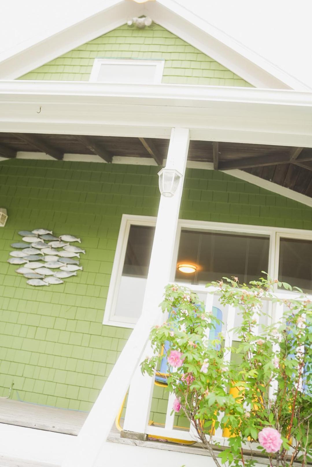 The Water'S Edge Inn & Gallery Baddeck Bagian luar foto
